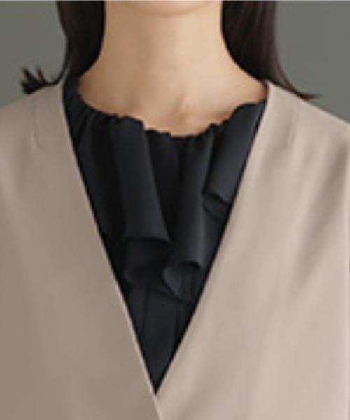 HUG.U（ハグユー）の「「 洗濯機で洗える 」 ジャケット × パンツ 2点セット スーツ（スーツセット・レディース・ベージュ/ダークグレー/ブラック・L(レギュラー丈)/M(レギュラー丈)/L(トール丈)/M(トール丈)）」の12枚目の写真