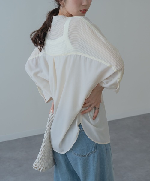 ANNA LUNA(アンナルナ)の「【ANNA LUNA】異素材切替 で魅せる ドルマン ブラウス(シャツ/ブラウス・レディース・ブラック/ベージュ/ブルー・MEDIUM)」の3枚目の写真