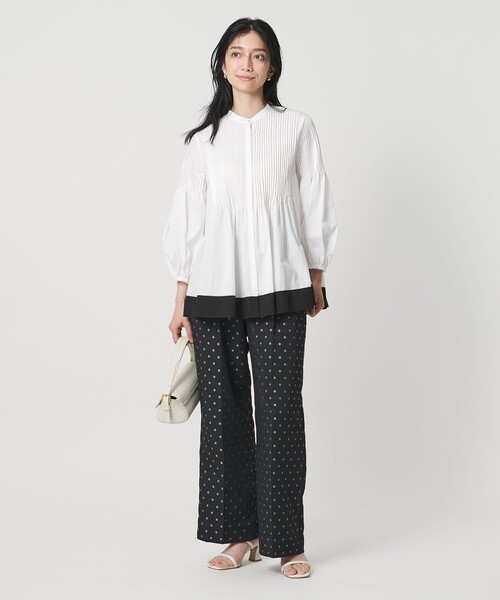 UNITED ARROWS(ユナイテッドアローズ)の「ピンタック バンドカラー ブラウス(シャツ/ブラウス・レディース・ライトピンク/ホワイト/ネイビー・FREE)」の6枚目の写真