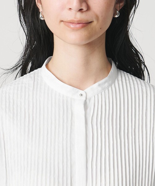 UNITED ARROWS(ユナイテッドアローズ)の「ピンタック バンドカラー ブラウス(シャツ/ブラウス・レディース・ライトピンク/ホワイト/ネイビー・FREE)」の19枚目の写真