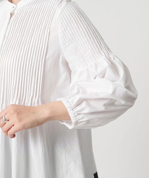 UNITED ARROWS(ユナイテッドアローズ)の「ピンタック バンドカラー ブラウス(シャツ/ブラウス・レディース・ライトピンク/ホワイト/ネイビー・FREE)」の20枚目の写真