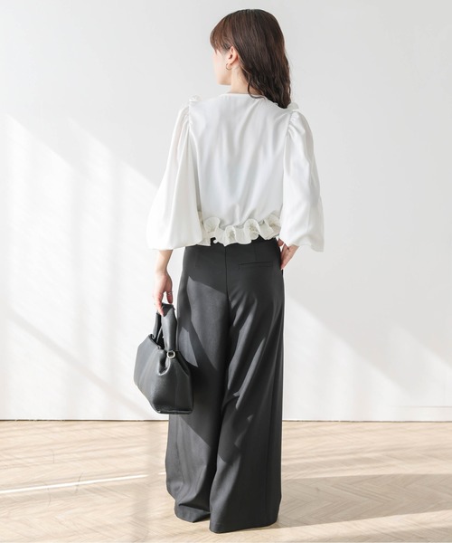 AMELY(エミリー)の「フロントフリルデザインブラウス(シャツ/ブラウス・レディース・ブラック/ホワイト・フリー)」の4枚目の写真