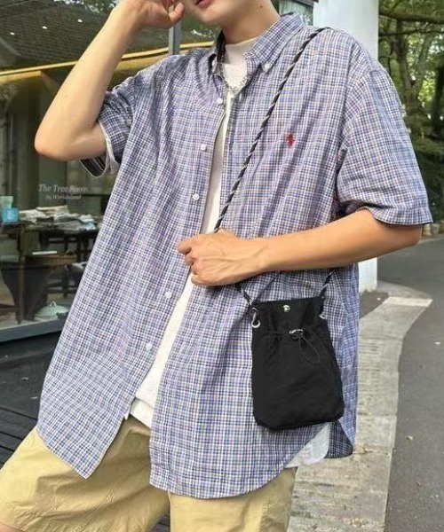 Beststore(ベストストア)の「巾着ミニショルダーバッグ サコッシュ ドローストリング 軽量(ショルダーバッグ・レディース・カーキ/ブラック/ブルー/オフホワイト/ベージュ/ブラック系/ホワイト系/レッド系・FREE)」の13枚目の写真