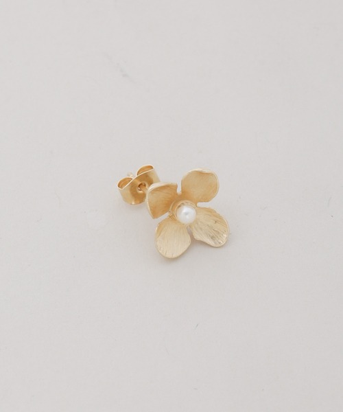 NANO universe（ナノユニバース）の「フラワーモチーフピアス（ピアス（両耳用）・レディース・シルバー/ゴールド・F）」の5枚目の写真