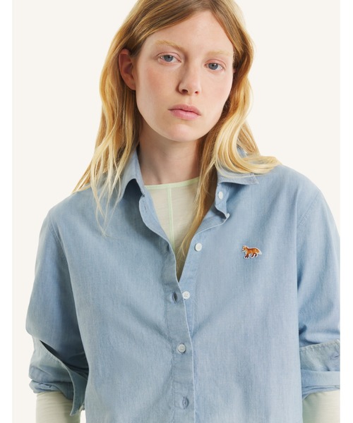 Maison Kitsune（メゾンキツネ）の「BABY FOX CROPPED SHIRT（シャツ/ブラウス・レディース・ライトブルー・38/36/34）」の7枚目の写真