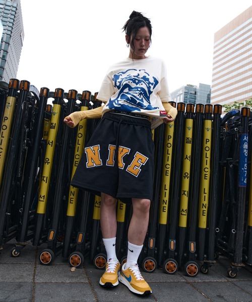 NIKEナイキ＊ロングスリーブシャツとシルエット綺麗なショートパンツセットアップ NIKEナイキ＊ロングスリーブシャツとシルエット綺麗なショートパンツ