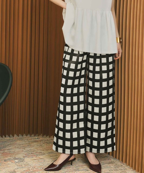 ELFRANK(エルフランク)の「タッターチェックワイドパンツ ウエストゴム 洗える《着用動画あり》(その他パンツ・レディース・ブラウン系その他/ホワイト×ブラック・L/M/S)」の22枚目の写真