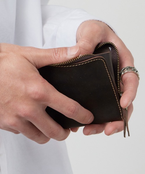 ROOPTOKYO(ループトウキョウ)の「OKUOKU 0909/オクオク 本革ヴィンテージライク 牛革クレイジーホースレザー コンパクト 2つ折り ラウンドジップウォレット 2026年春夏(財布・メンズ・イエロー/グリーン/レッド系その他/ダークブラウン/ブラック/ブルー/ライトブラウン・FREE)」の12枚目の写真