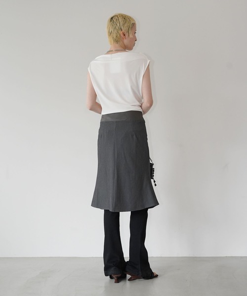chuclla（チュクラ）の「ピンストライプスカート chw26s191（スカート・レディース・グレー・S/M/L）」の3枚目の写真