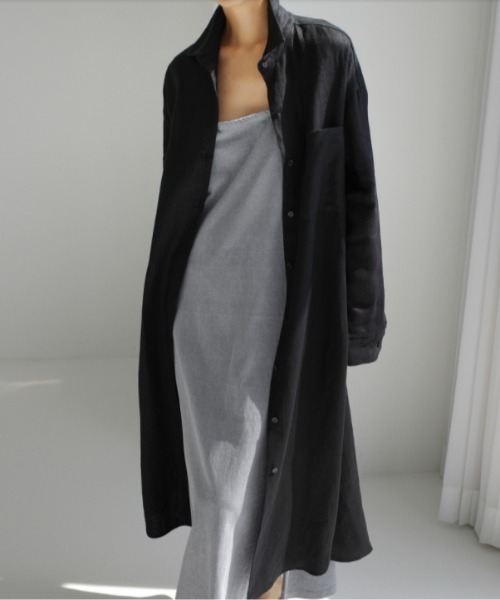 LUCPY(ラクピー)の「シャツロングワンピース(ワンピース・レディース・ブラック/ホワイト・X-LARGE/LARGE/MEDIUM/SMALL)」の3枚目の写真