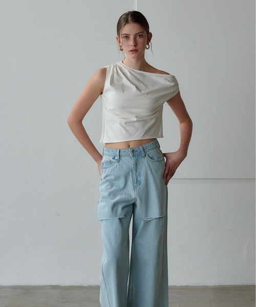 ORGUE（オルグ）の「Drape one-shoulder cut tops/ドレープワンショルダーカットトップス（Tシャツ/カットソー・レディース・ホワイト/サックスブルー/ブラック・FREE）」の10枚目の写真
