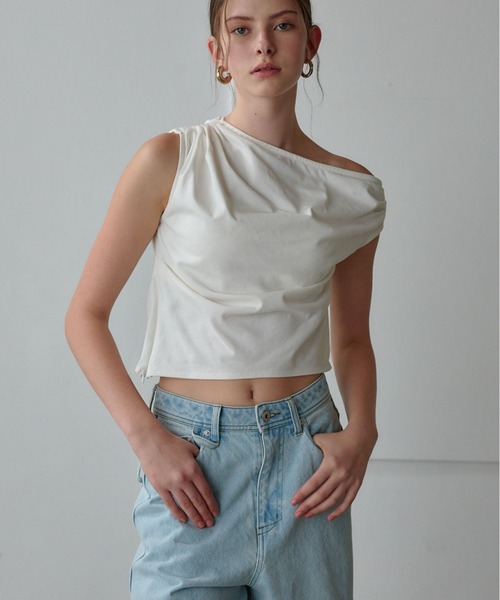 ORGUE（オルグ）の「Drape one-shoulder cut tops/ドレープワンショルダーカットトップス（Tシャツ/カットソー・レディース・ホワイト/サックスブルー/ブラック・FREE）」の11枚目の写真