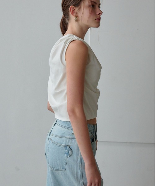 ORGUE（オルグ）の「Drape one-shoulder cut tops/ドレープワンショルダーカットトップス（Tシャツ/カットソー・レディース・ホワイト/サックスブルー/ブラック・FREE）」の14枚目の写真
