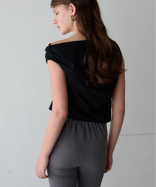 ORGUE（オルグ）の「Drape one-shoulder cut tops/ドレープワンショルダーカットトップス（Tシャツ/カットソー・レディース・ホワイト/サックスブルー/ブラック・FREE）」の18枚目の写真