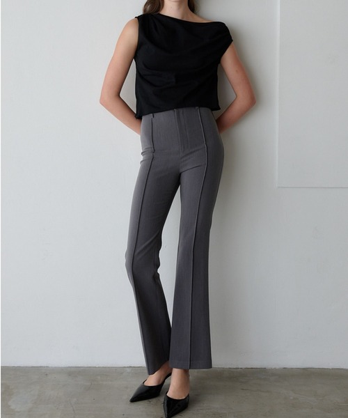 ORGUE（オルグ）の「Drape one-shoulder cut tops/ドレープワンショルダーカットトップス（Tシャツ/カットソー・レディース・ホワイト/サックスブルー/ブラック・FREE）」の19枚目の写真