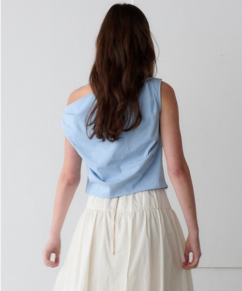 ORGUE（オルグ）の「Drape one-shoulder cut tops/ドレープワンショルダーカットトップス（Tシャツ/カットソー・レディース・ホワイト/サックスブルー/ブラック・FREE）」の7枚目の写真