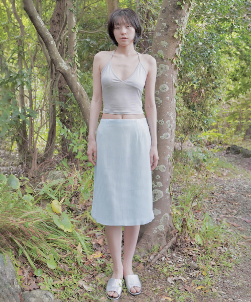 NUUANU（ヌアヌ）の「Luma Skirt_Emerald（スカート・レディース・その他・1/2/3）」の2枚目の写真