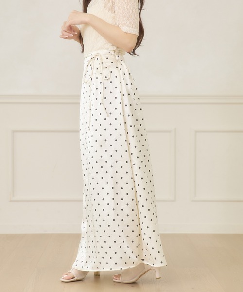 Ambre Neige(アンブルネージュ)の「dot narrow skirt / ドットナロースカート(スカート・レディース・ブラック/オフホワイト・FREE)」の6枚目の写真