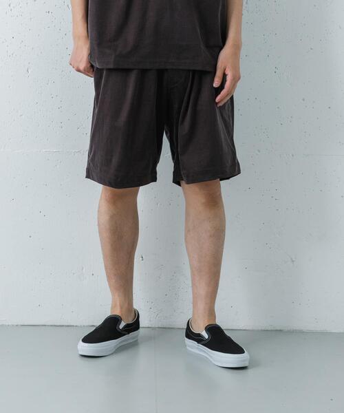 URBAN RESEARCH(アーバンリサーチ)の「『洗濯可』WASHABLE CUPRO SHORTS(その他パンツ・メンズ・カーキ/ブラック/ブラウン・MEDIUM/LARGE)」の4枚目の写真