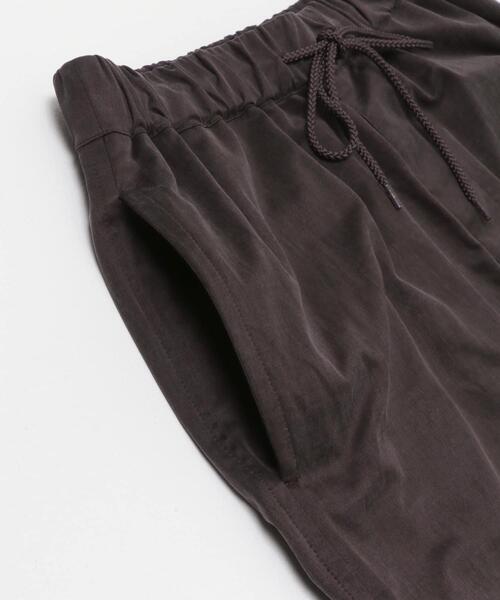 URBAN RESEARCH(アーバンリサーチ)の「『洗濯可』WASHABLE CUPRO SHORTS(その他パンツ・メンズ・カーキ/ブラック/ブラウン・MEDIUM/LARGE)」の12枚目の写真