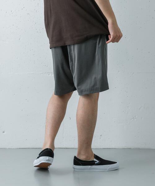 URBAN RESEARCH(アーバンリサーチ)の「『洗濯可』WASHABLE CUPRO SHORTS(その他パンツ・メンズ・カーキ/ブラック/ブラウン・MEDIUM/LARGE)」の14枚目の写真