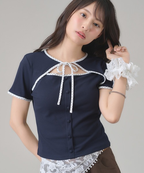 apres jour mignon（アプレジュールミニョン）の「フロントオープントップス（Tシャツ/カットソー・レディース・ブルー/ブラック/ネイビー・フリー/LARGE）」の2枚目の写真