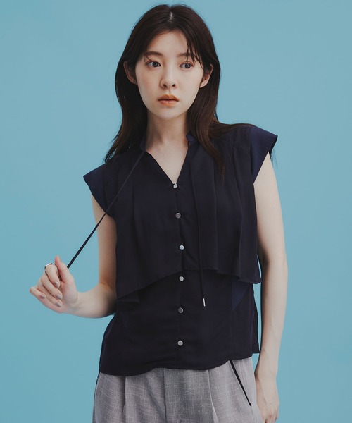 UNITED TOKYO（ユナイテッドトウキョウ）の「【ZOZO限定！】キュプラフレンチスリーブブラウス｜新作/夏服/オフィスカジュアル/オケージョン/接触冷感/シアー（シャツ/ブラウス・レディース・ダークネイビー/ミント/ベージュ・FREE）」の3枚目の写真