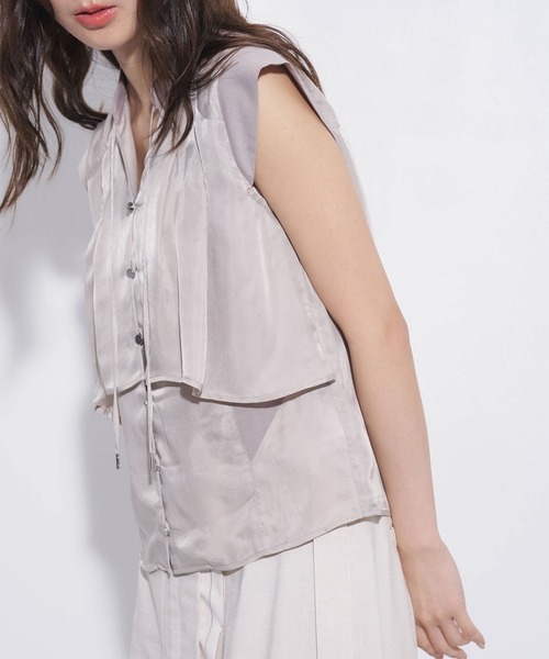 UNITED TOKYO（ユナイテッドトウキョウ）の「【ZOZO限定！】キュプラフレンチスリーブブラウス｜新作/夏服/オフィスカジュアル/オケージョン/接触冷感/シアー（シャツ/ブラウス・レディース・ダークネイビー/ミント/ベージュ・FREE）」の11枚目の写真