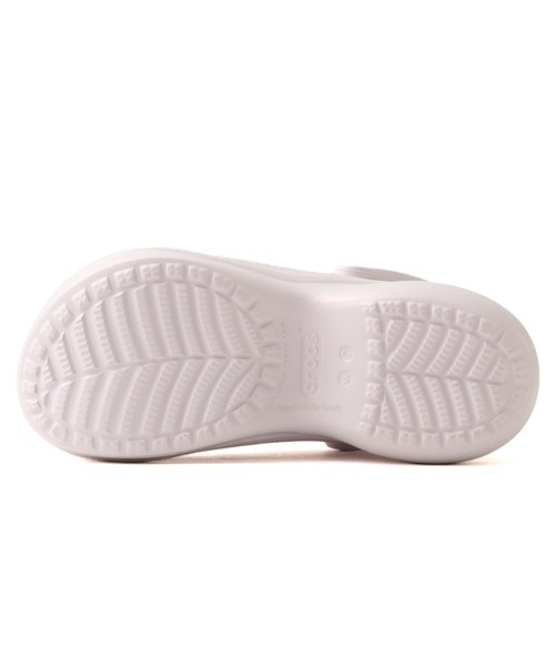 crocs（クロックス）の「crocs Bae Iridescent Clog / クロックス ベイ イリディセント クロッグ（サンダル・レディース・ライトパープル・25.0cm/22.0cm/23.0cm/24.0cm）」の6枚目の写真