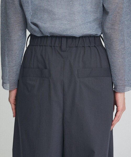 qualite(カリテ)の「【接触冷感】タイプライター タックバレルパンツ(その他パンツ・レディース・モカ/チャコールグレー・36/38)」の12枚目の写真