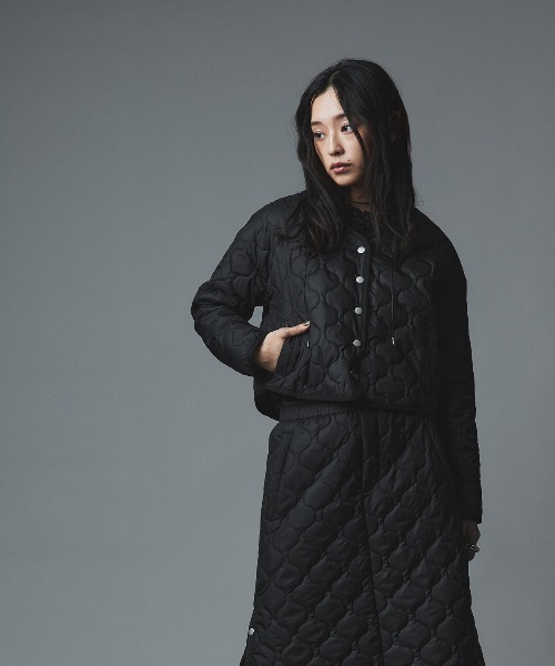 W:Huku(フーク)の「オニオン キルト コンパクト インナーダウン カーディガン / Onion Quilt Compact Cardigan(ブルゾン・レディース・カーキ/ブラック/ライトベージュ・L/M)」の14枚目の写真