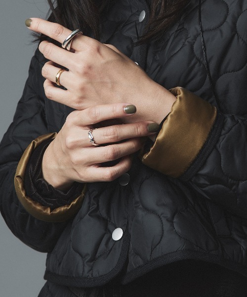 W:Huku(フーク)の「オニオン キルト コンパクト インナーダウン カーディガン / Onion Quilt Compact Cardigan(ブルゾン・レディース・カーキ/ブラック/ライトベージュ・L/M)」の19枚目の写真