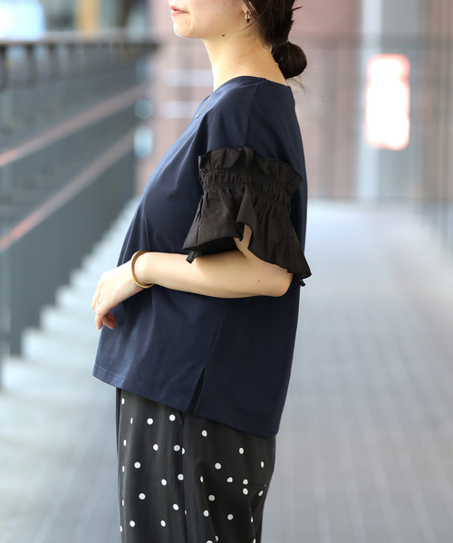 SLOBE IENA(スローブイエナ)の「《汗染み防止》フリルスリーブプルオーバー(Tシャツ/カットソー・レディース・ホワイト/ネイビー・FREE)」の21枚目の写真