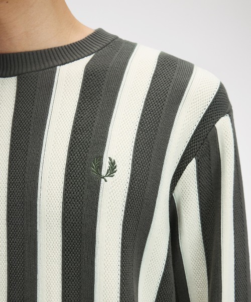 FRED PERRY（フレッドペリー）の「Textured Stripe Jumper／テクスチャードストライプジャンパー（ニット/セーター・メンズ・ダークオリーブ・S/M/L）」の9枚目の写真