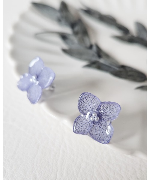 tone（トーン）の「【Tresor】紫陽花　ピアス(MA)（ピアス（両耳用）・レディース・パープル系・FREE）」の2枚目の写真