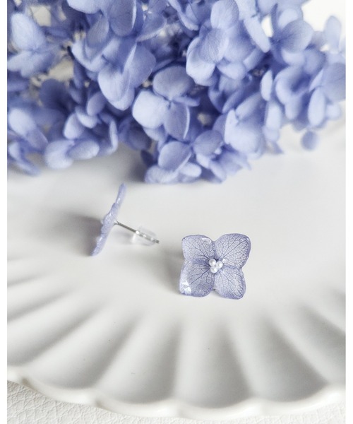tone（トーン）の「【Tresor】紫陽花　ピアス(MA)（ピアス（両耳用）・レディース・パープル系・FREE）」の3枚目の写真