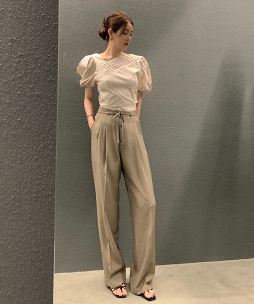 Girly Doll(ガーリードール)の「タックデザインパフスリブラウス(シャツ/ブラウス・レディース・ホワイト/ブラック/ベージュ/ブルー・FREE)」の21枚目の写真