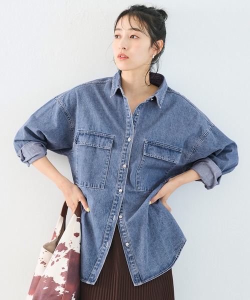 coca(coca)(コカ)の「オーバーサイズデニムシャツ(シャツ/ブラウス・レディース・ブルー/ブラック・L/M/S)」の8枚目の写真