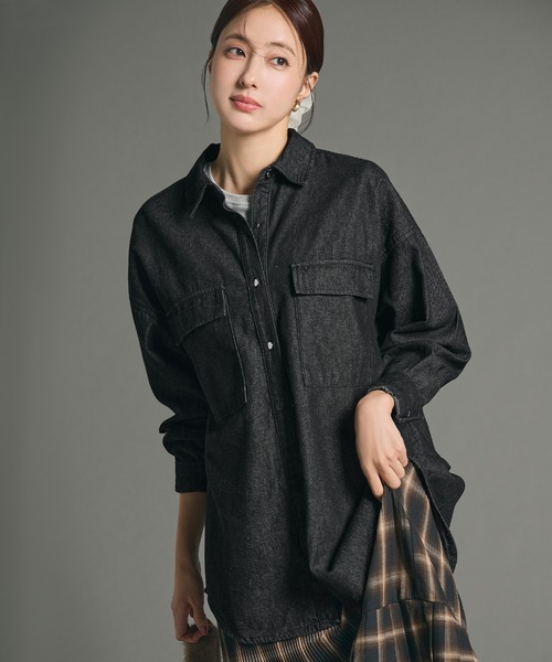 coca(coca)(コカ)の「オーバーサイズデニムシャツ(シャツ/ブラウス・レディース・ブルー/ブラック・L/M/S)」の13枚目の写真