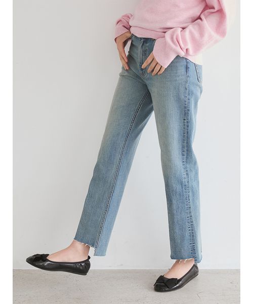 Mila Owen(ミラオーウェン)の「裾段差テーパードデニムパンツ(デニムパンツ・レディース・インディゴブルー/ブルー/ライトブルー/ブラック・2/00/1/0)」の8枚目の写真