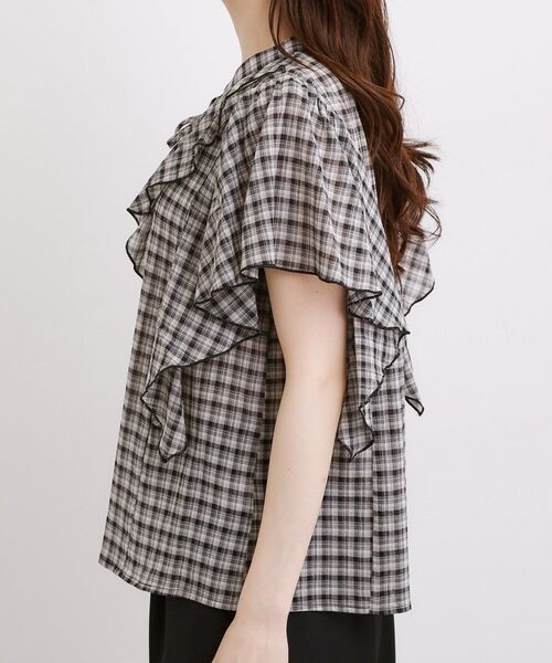 grove（グローブ）の「1枚で着映えが叶う チェックラッフルフリルブラウス（シャツ/ブラウス・レディース・ダークブラウン系1/ブラック系1/グリーン系その他3・01/02/03/04/05）」の17枚目の写真