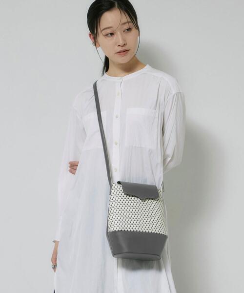 HIROKO HAYASHI（ヒロコハヤシ）の「STILLA（スティラ）ショルダーバッグ（ショルダーバッグ・レディース・ホワイト系3・00）」の2枚目の写真