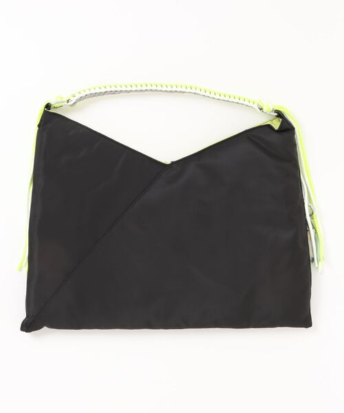 Cheek(チーク)の「ネオンカラーコードハンドル トライアングル ワンショルダーバッグ A4収納対応(トートバッグ・レディース・グレー/ブラック・FREE)」の4枚目の写真