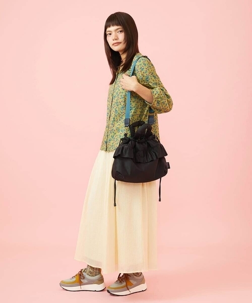 Jocomomola(ホコモモラ)の「Performance フラワープリントブラウス(シャツ/ブラウス・レディース・ネイビー/マスタード・40)」の4枚目の写真