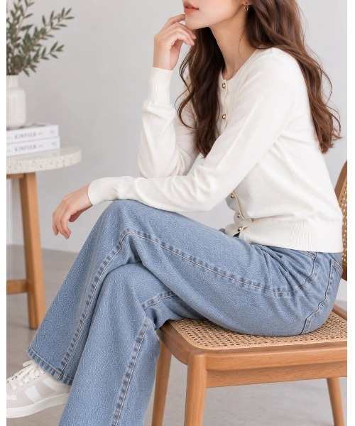 FAZVY(ファズビー)の「秋の品格をひとさじ ゴールドボタンニットカーディガン(カーディガン/ボレロ・レディース・ブラック/ベージュ/グレー/ホワイト/グリーン・FREE)」の17枚目の写真