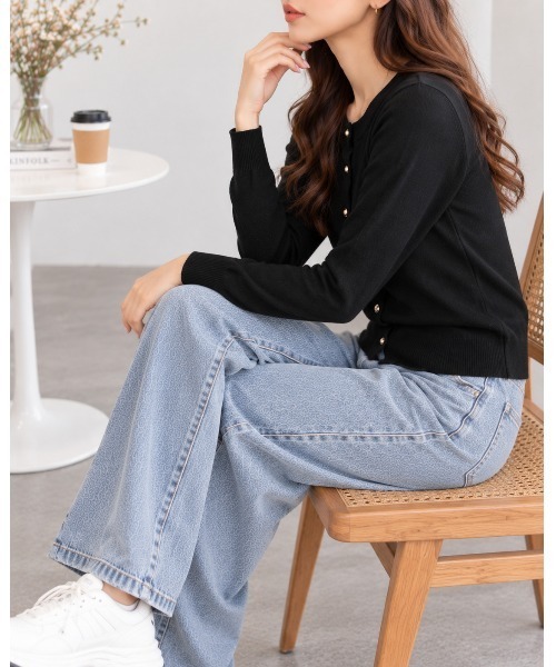 FAZVY(ファズビー)の「秋の品格をひとさじ ゴールドボタンニットカーディガン(カーディガン/ボレロ・レディース・ブラック/ベージュ/グレー/ホワイト/グリーン・FREE)」の20枚目の写真