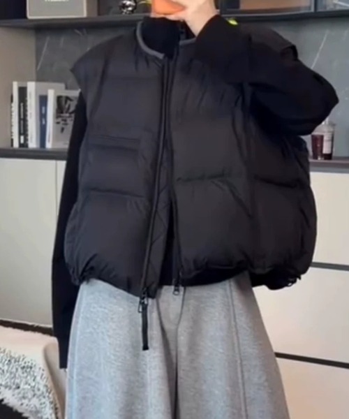 LUCPY（ラクピー）の「ノーカラーライト中綿ジップベスト（ベスト・レディース・ブラック/グレー・SMALL/X-LARGE/LARGE/MEDIUM）」の3枚目の写真