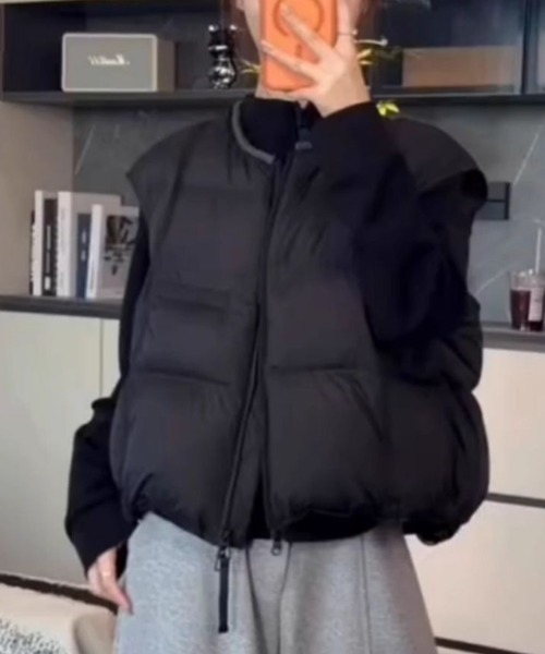 LUCPY（ラクピー）の「ノーカラーライト中綿ジップベスト（ベスト・レディース・ブラック/グレー・SMALL/X-LARGE/LARGE/MEDIUM）」の5枚目の写真