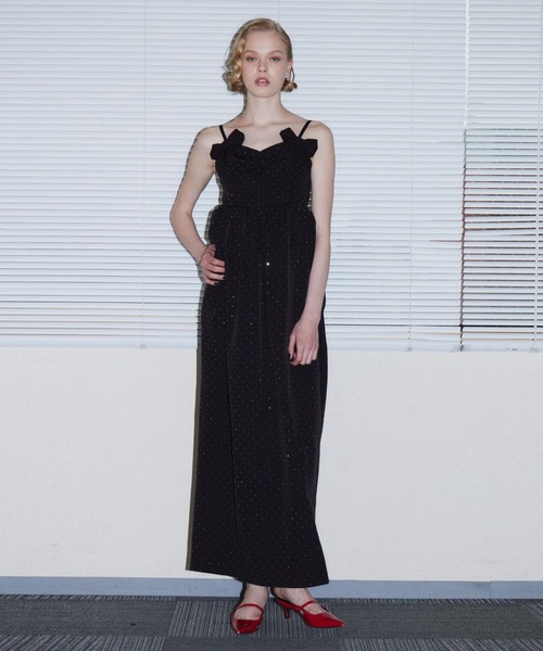 ANDRESD(アンドレスド)の「グリントリボンロングドレス / GLINT RIBBON LONG DRESS(ドレス・レディース・ブラック/ブラウン・S/M/L)」の2枚目の写真