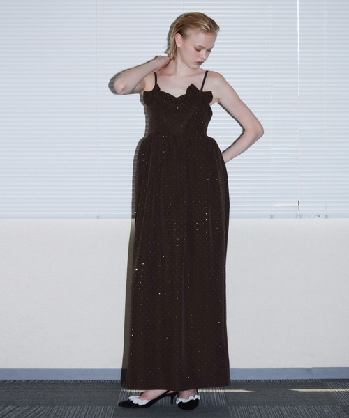 ANDRESD(アンドレスド)の「グリントリボンロングドレス / GLINT RIBBON LONG DRESS(ドレス・レディース・ブラック/ブラウン・S/M/L)」の9枚目の写真